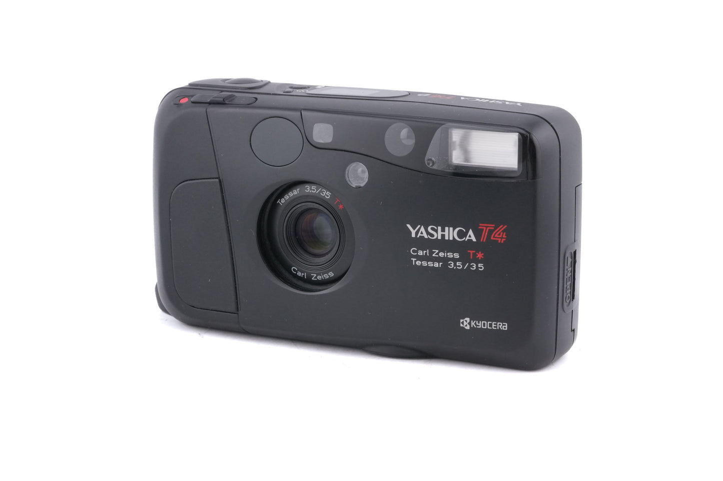 Yashica T4