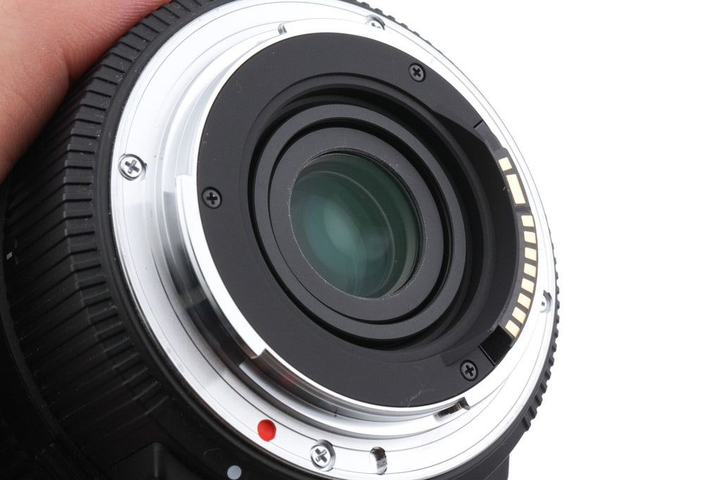 Sigma 18-250mm f3.5-6.3 DC OS HSM
