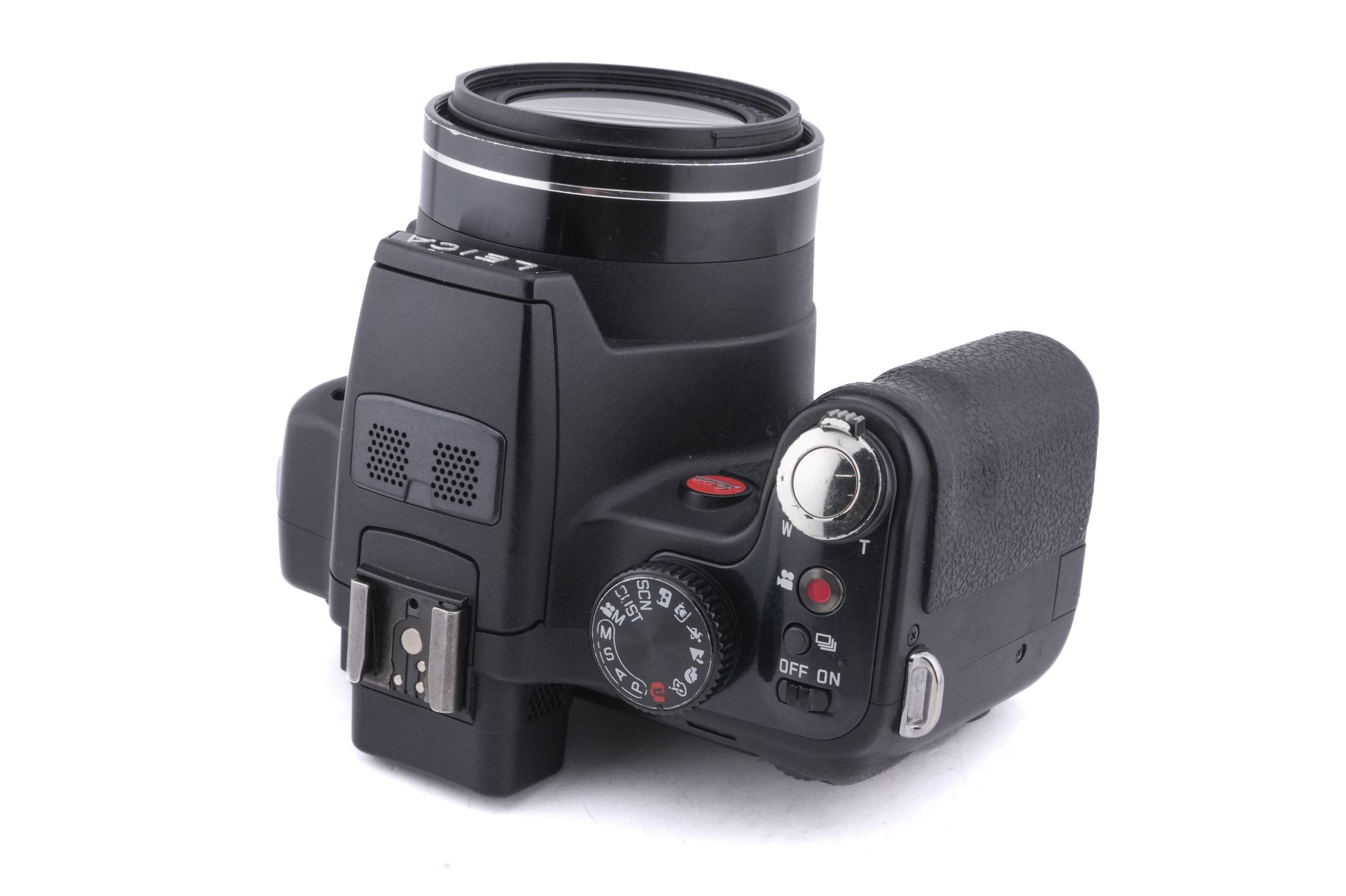 Leica V-Lux 2