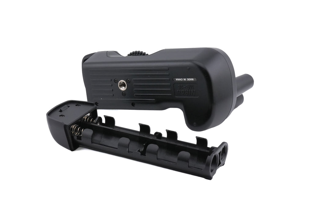 Nikon MB-16 Battery Pack