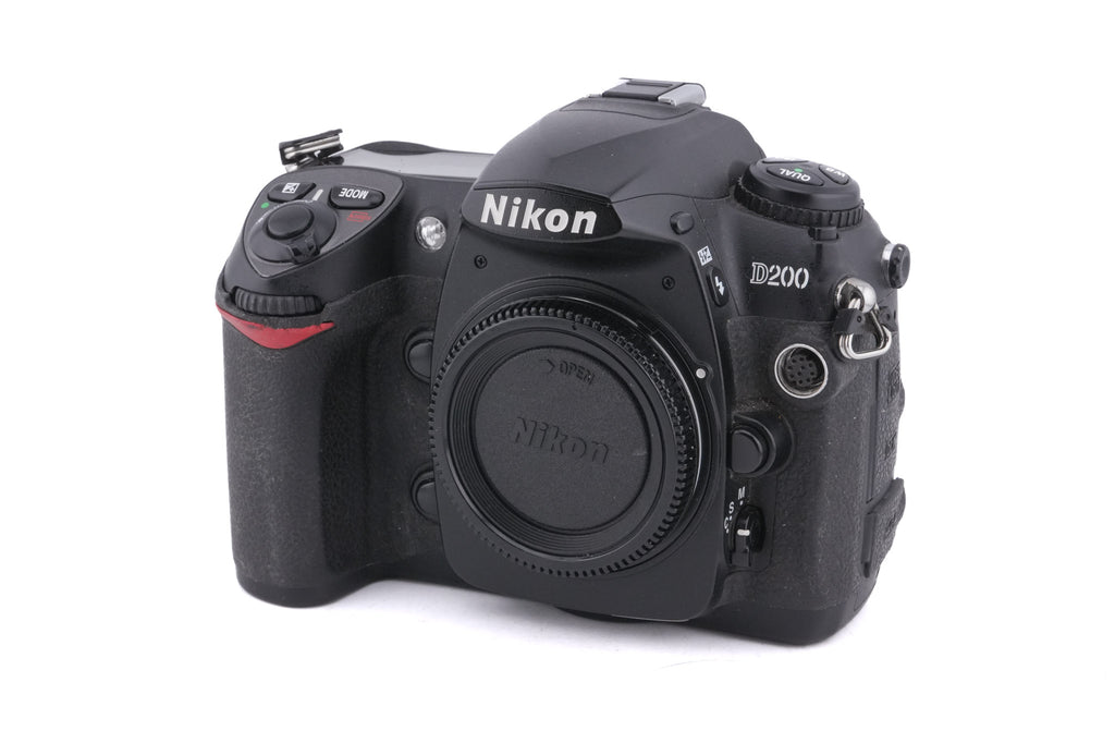 Nikon D200
