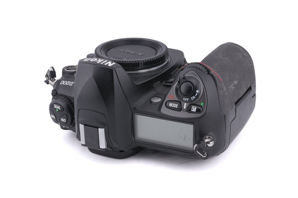 Nikon D200