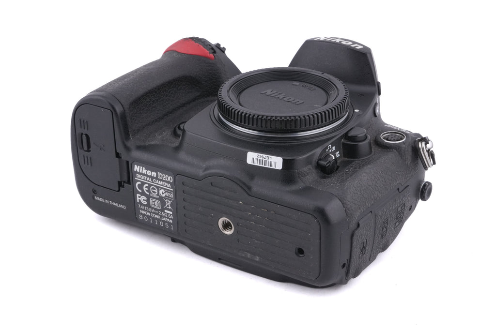 Nikon D200