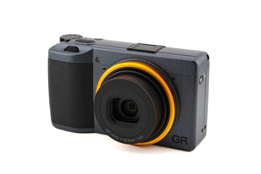 Ricoh GR III Street Edition - Camera