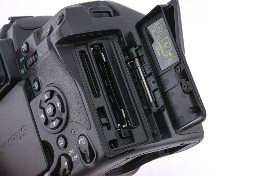 Olympus E-3 + HLD-4 Power Battery Holder
