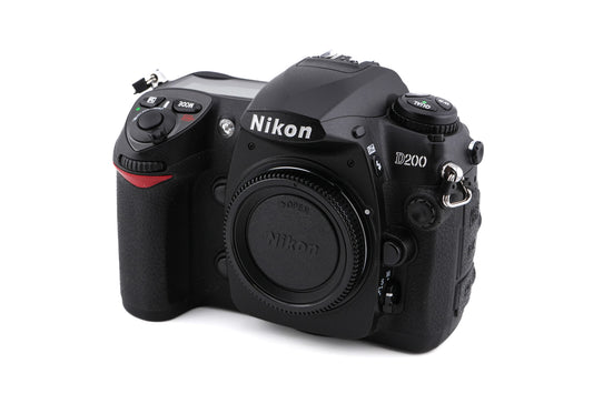 Nikon D200