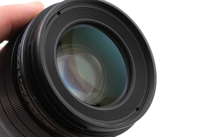 Olympus 25mm f1.2 Pro M.Zuiko Digital