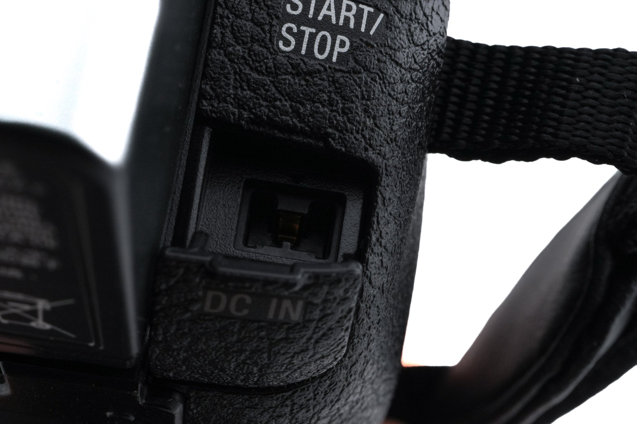 Sony Handycam FDR-AX53