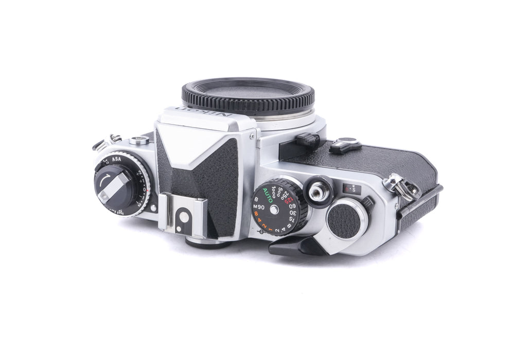 Nikon FE
