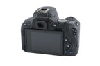 Canon EOS 200D