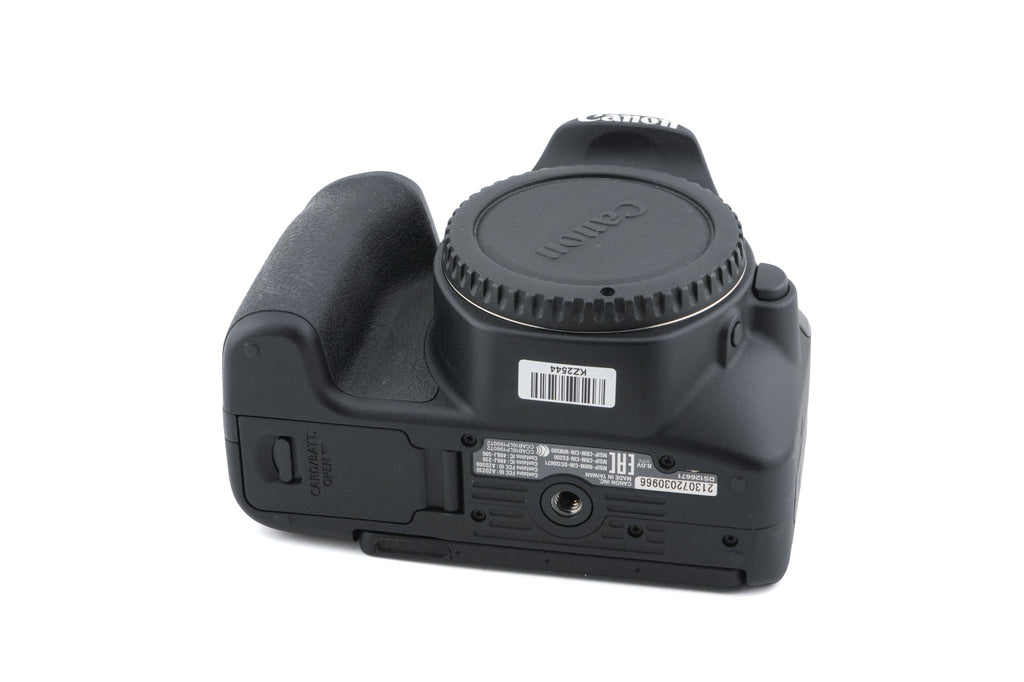 Canon EOS 200D