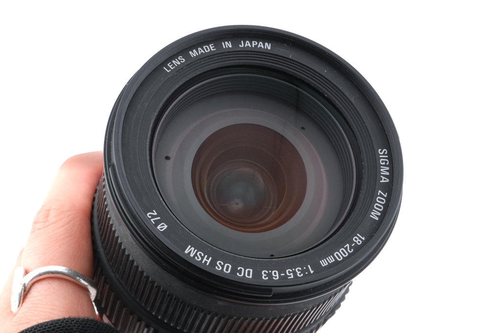 Sigma 18-200mm f3.5-6.3 DC OS HSM