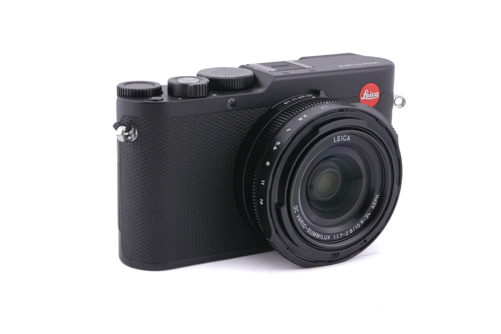 Leica D-Lux 8 + CF D Flash