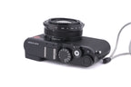 Leica D-Lux 8 + CF D Flash