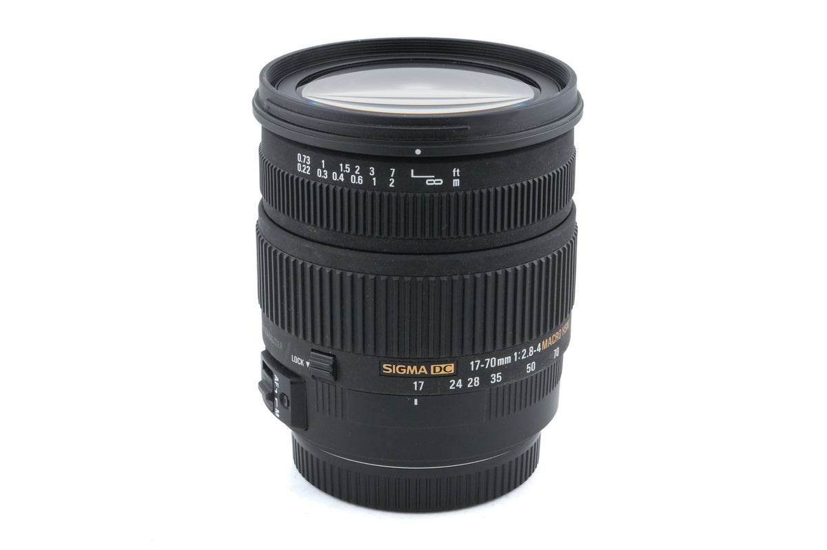 Sigma 17-70mm f2.8-4 DC HSM OS Macro