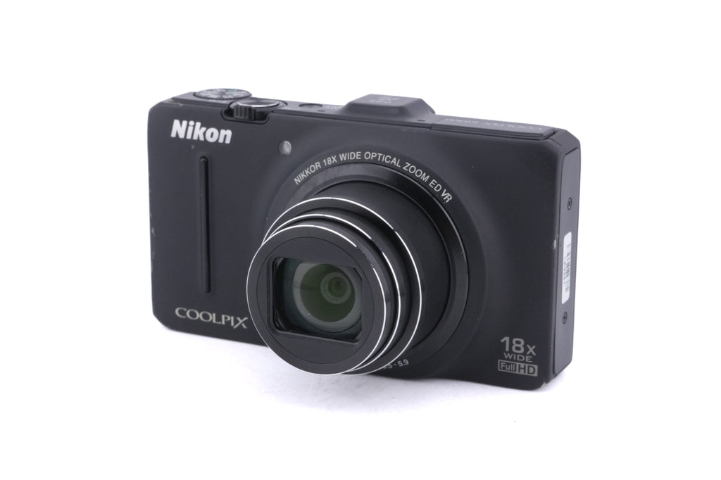 Nikon Coolpix S9300