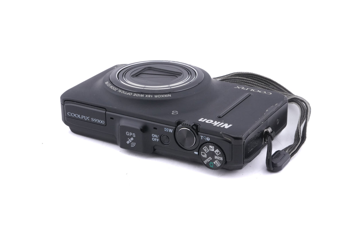 Nikon Coolpix S9300
