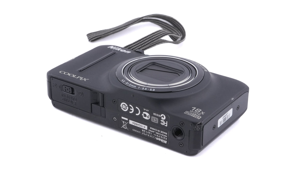 Nikon Coolpix S9300
