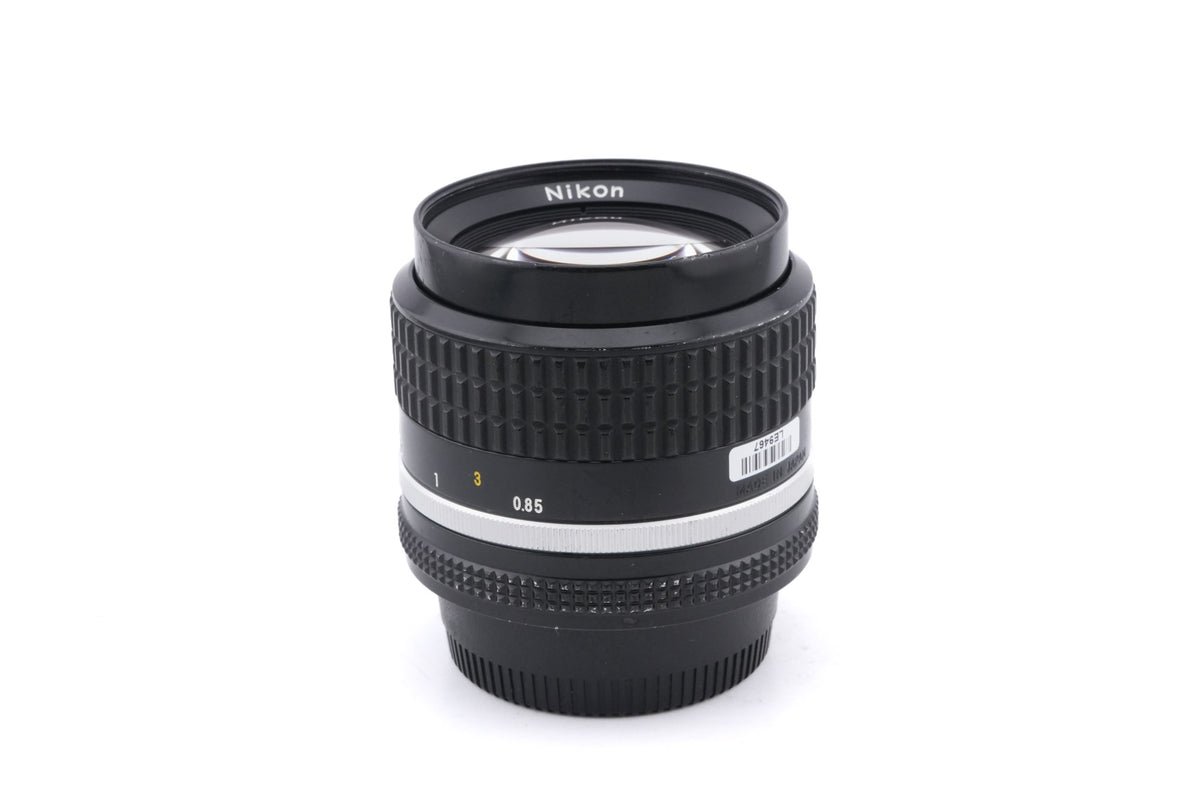 Nikon 85mm f2 Nikkor AI-S