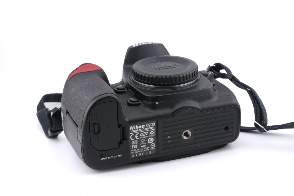 Nikon D200