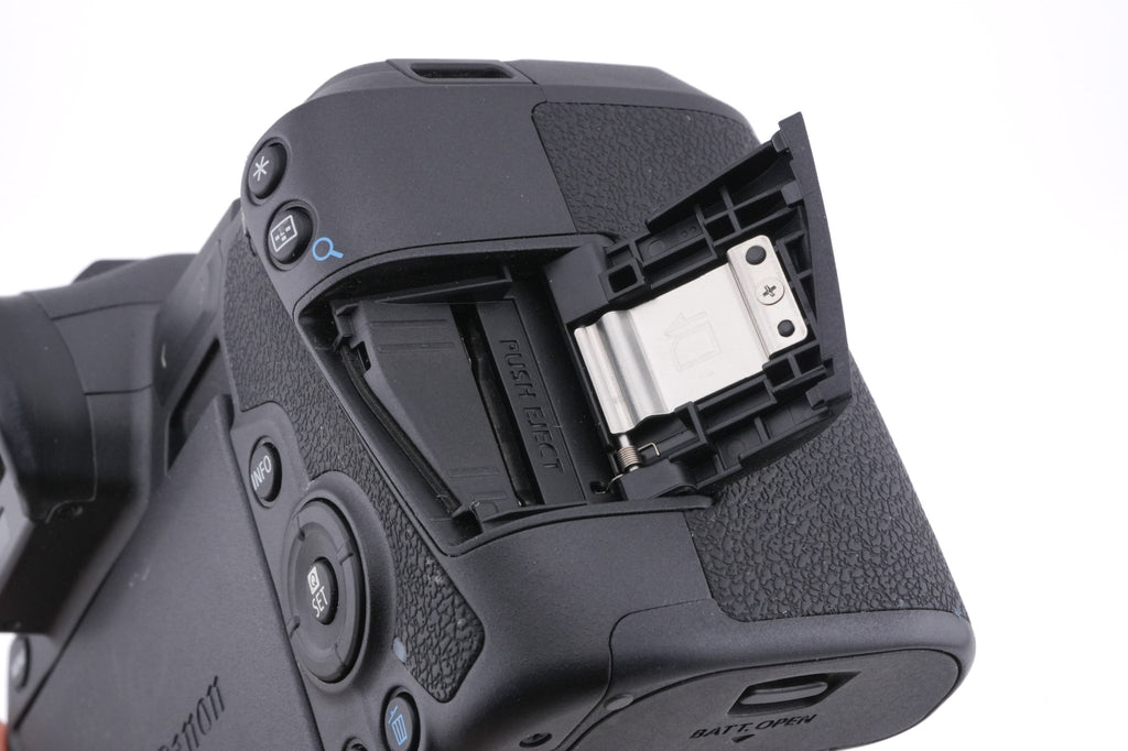 Canon EOS R