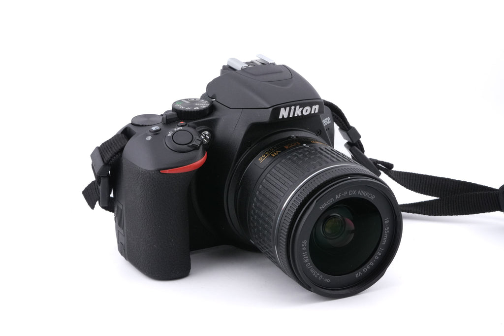 Nikon D3500 + 18-55mm f3.5-5.6 AF-P Nikkor G VR