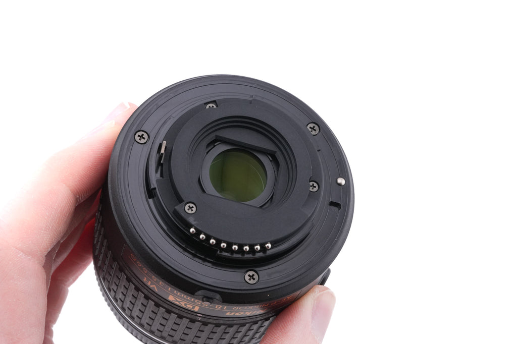 Nikon D3500 + 18-55mm f3.5-5.6 AF-P Nikkor G VR