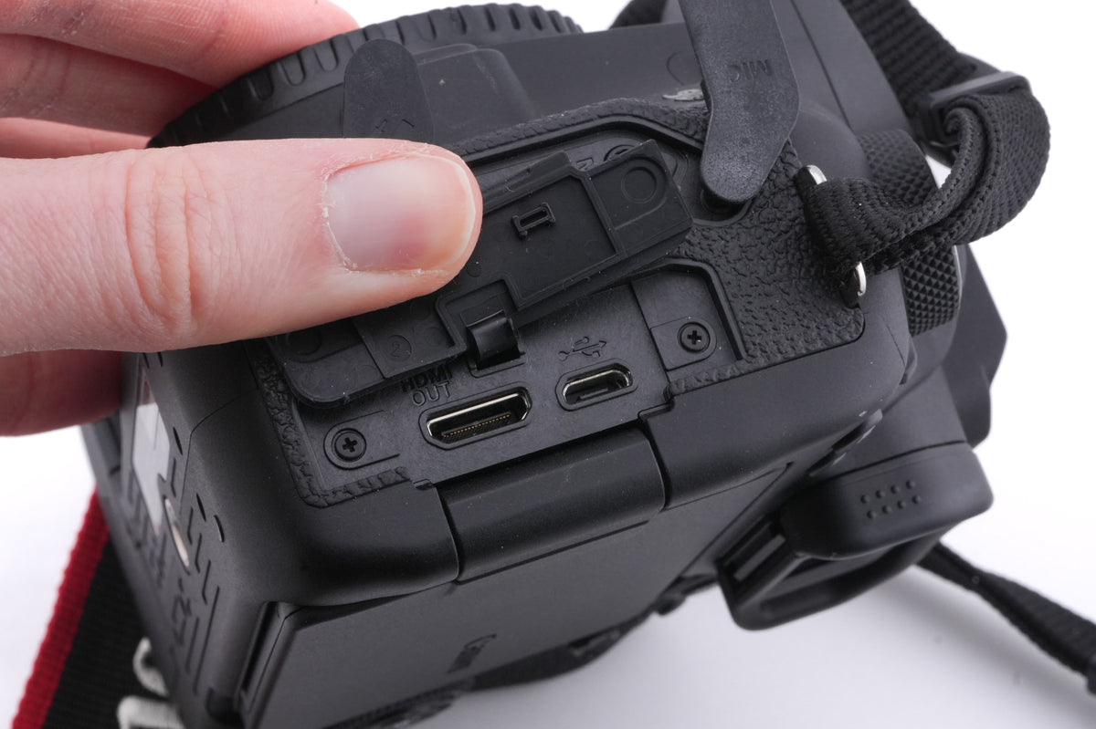 Canon EOS 90D