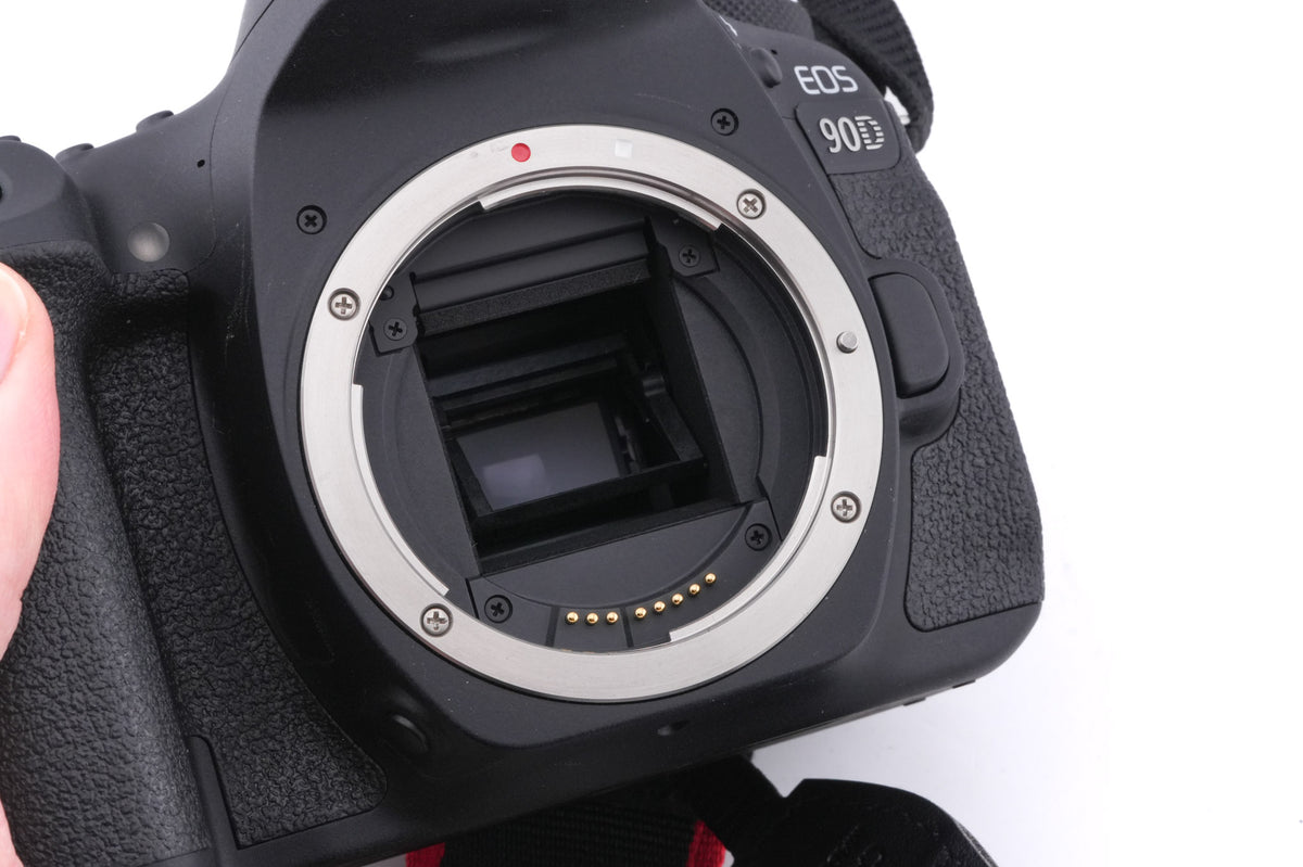 Canon EOS 90D