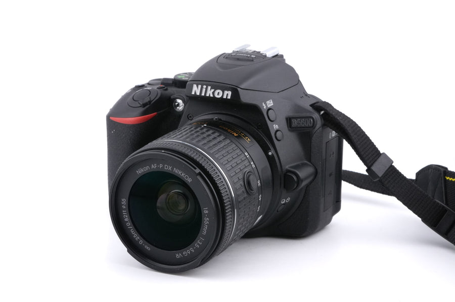 Nikon D5600 + 18-55mm f3.5-5.6 AF-P Nikkor G VR