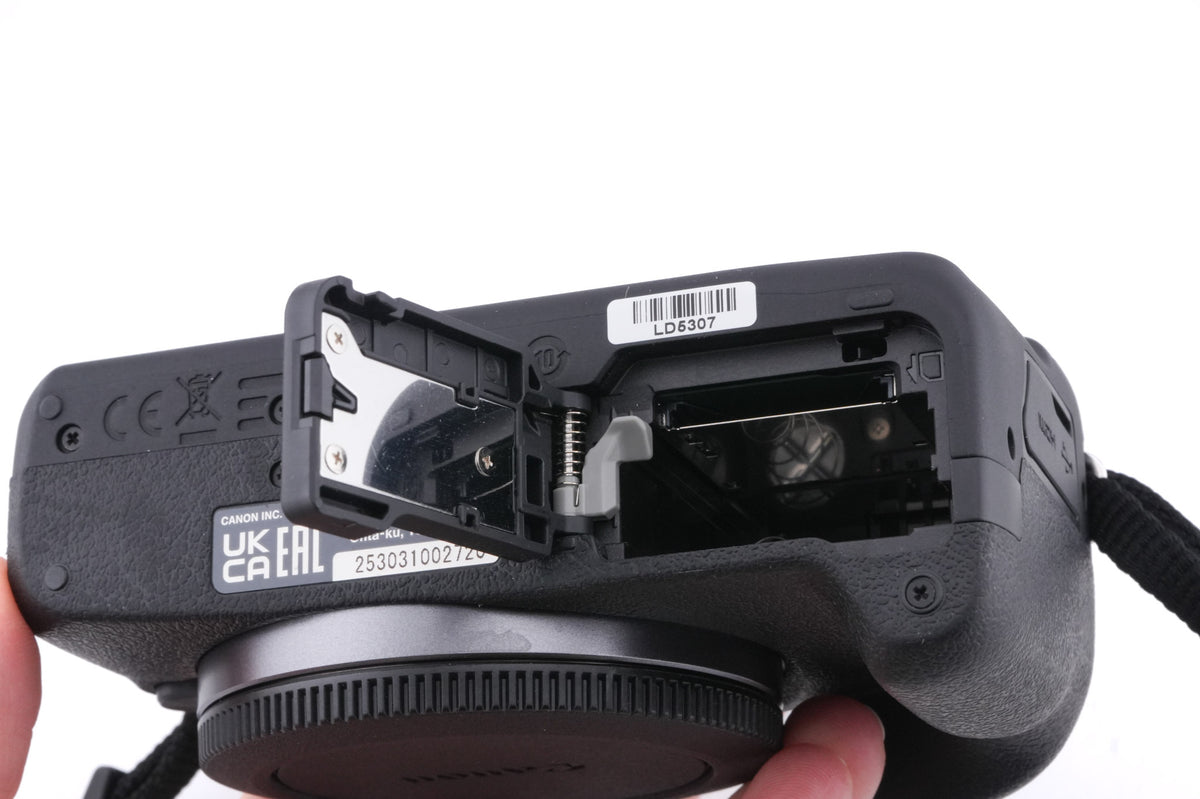 Canon EOS R100