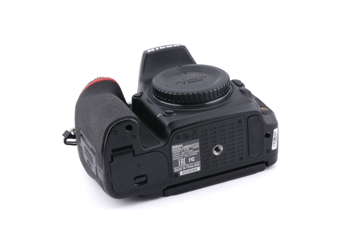 Nikon D750