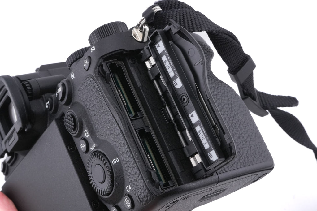 Sony A7R V