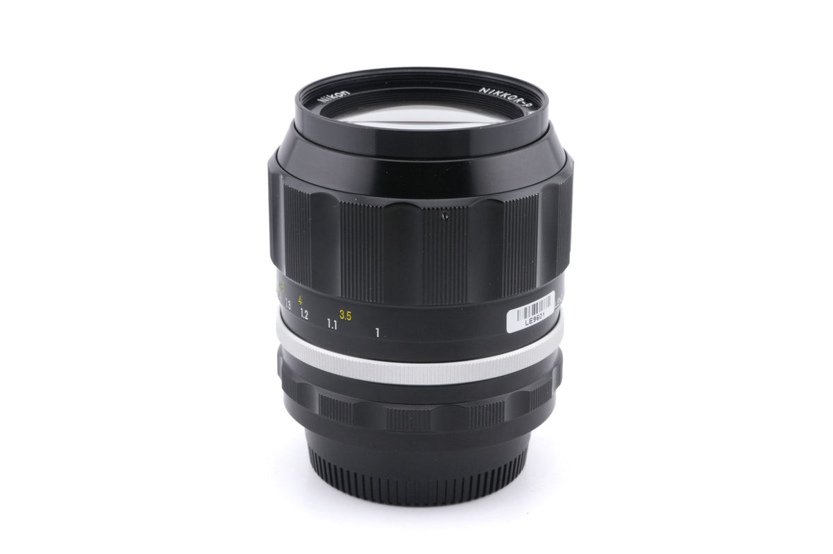 Nikon 105mm f2.5 Nikkor-P Auto Pre-AI