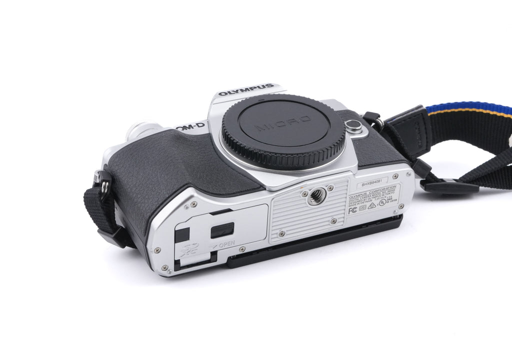 Olympus OM-D E-M10 Mark III