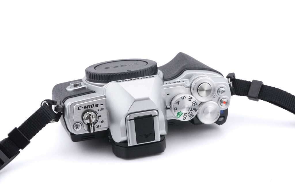 Olympus OM-D E-M10 Mark III