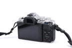 Olympus OM-D E-M10 Mark III