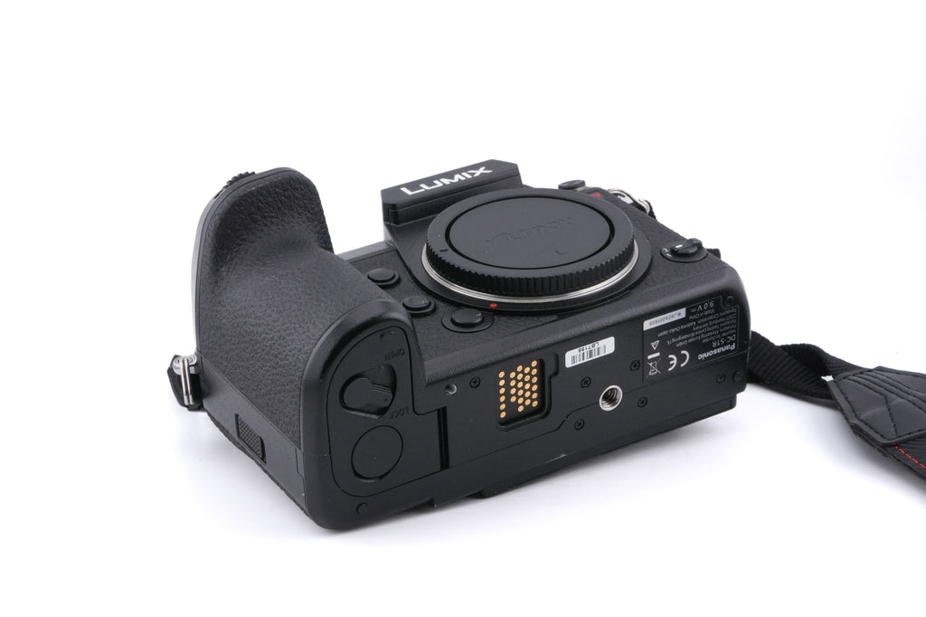 Panasonic Lumix DC-S1R