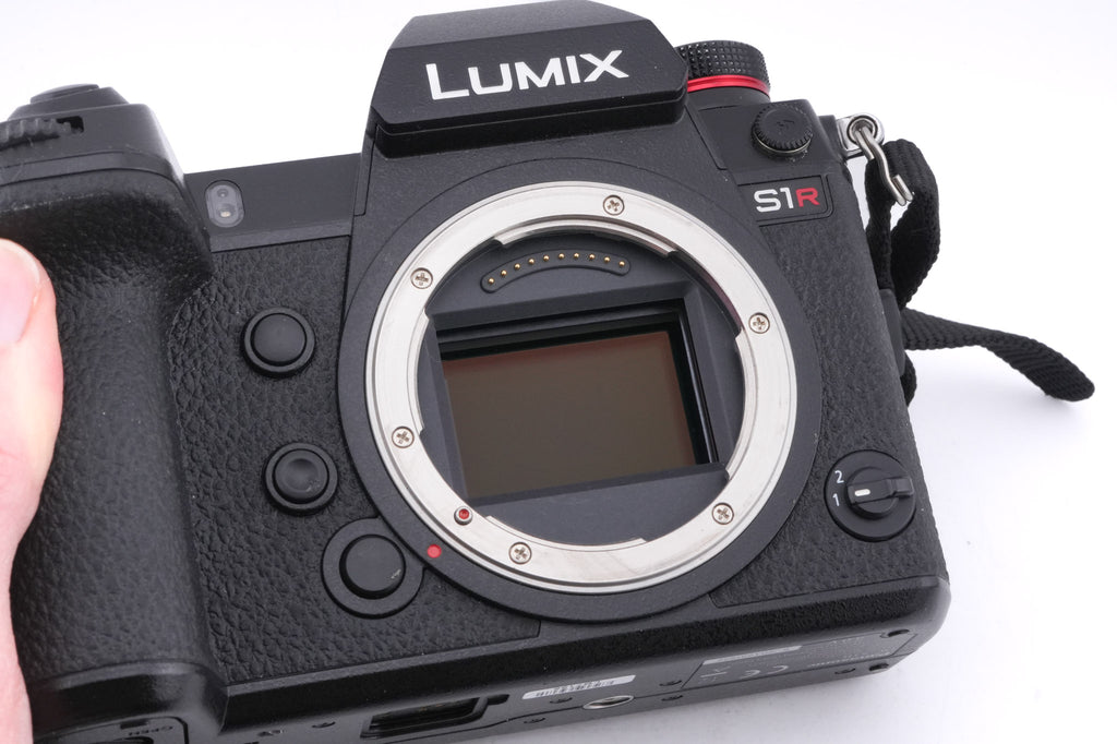 Panasonic Lumix DC-S1R