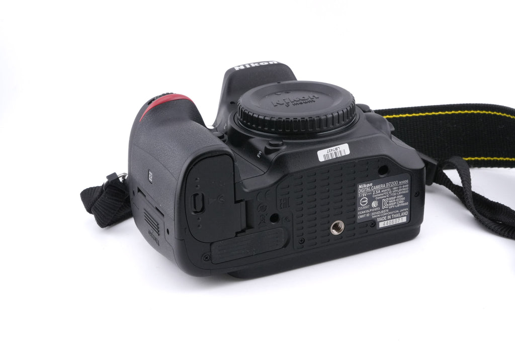 Nikon D7200