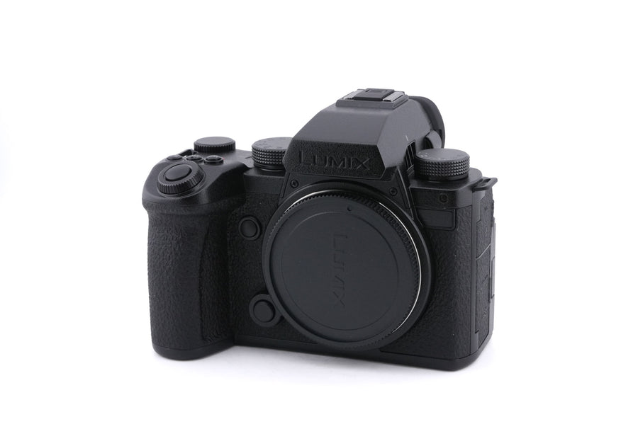 Panasonic Lumix DC-S5 IIX