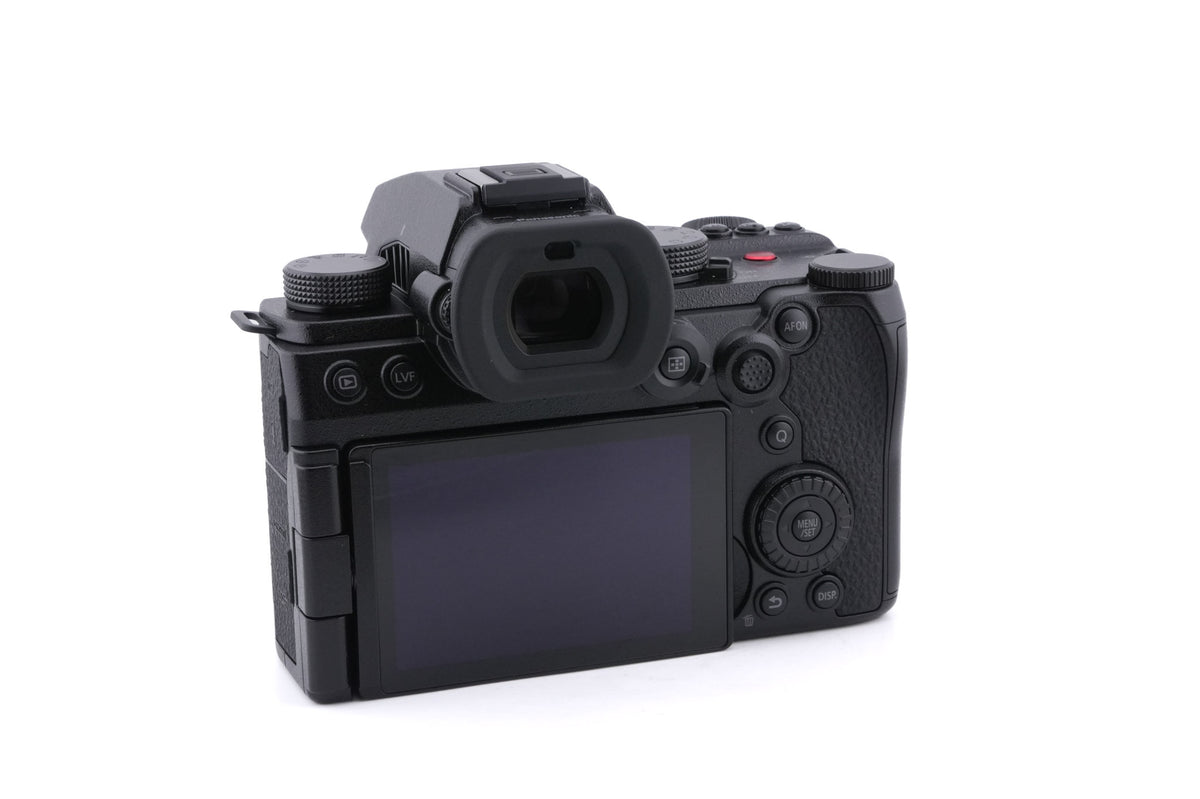 Panasonic Lumix DC-S5 IIX