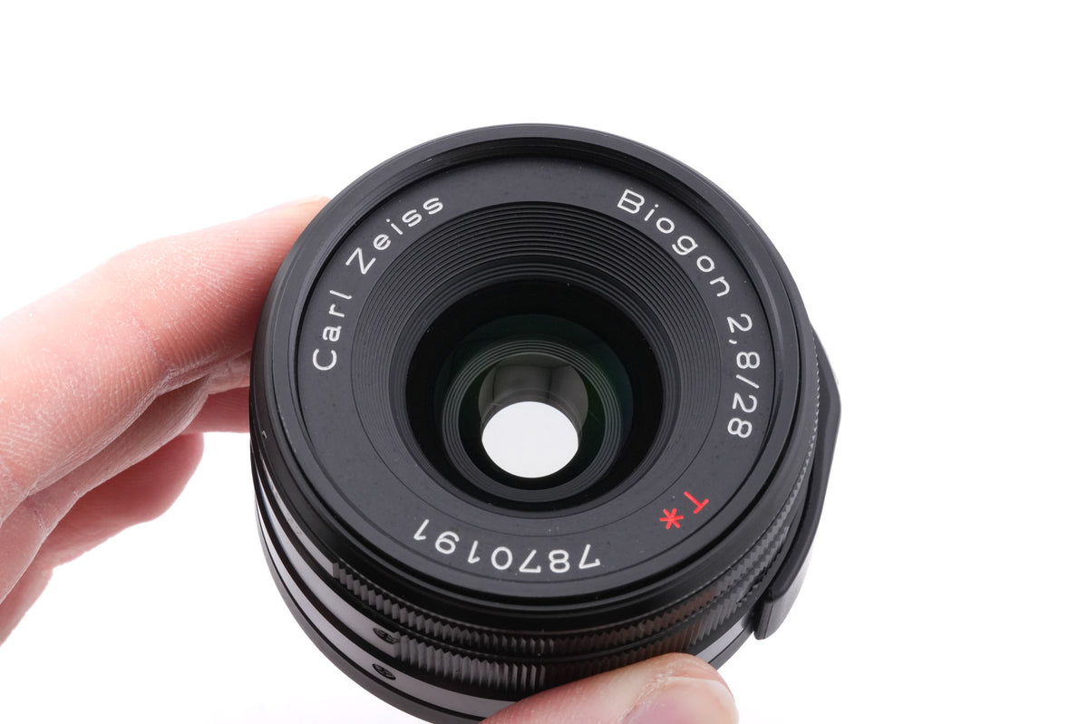Carl Zeiss 28mm f2.8 Biogon T* (Black)