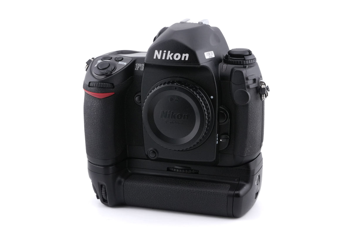 Nikon F6 + MB-40 Multi-Power Battery Pack