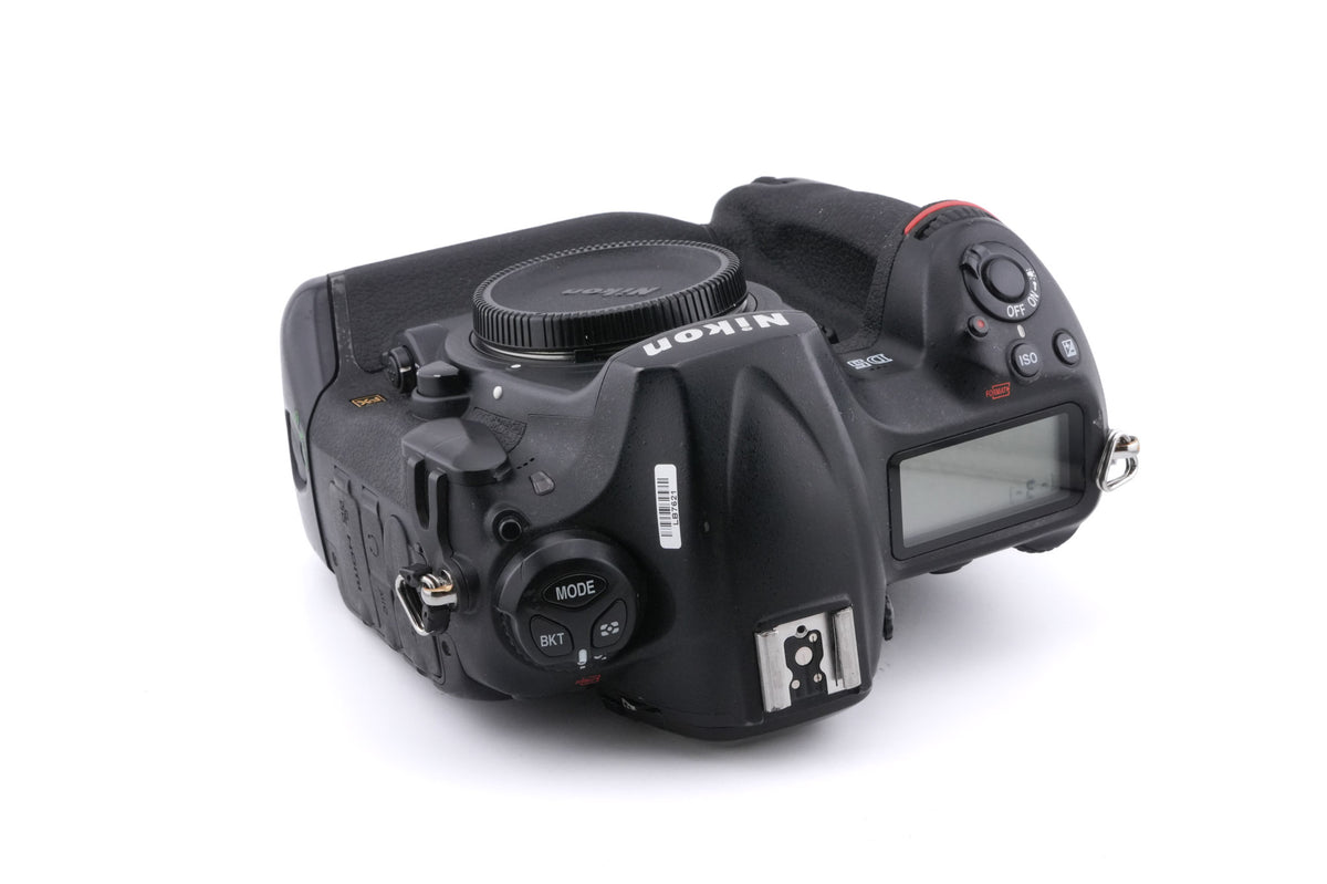 Nikon D5