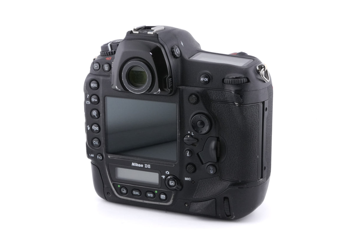 Nikon D5