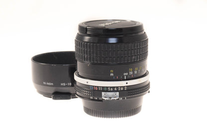 Nikon 85mm f2 Nikkor AI + HS-10 Lens Hood