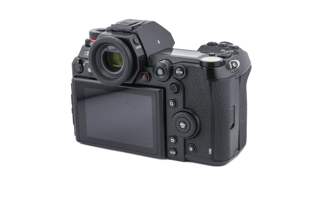 Panasonic Lumix DC-S1 (Astro-Converted)