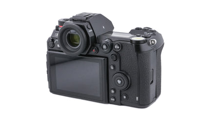 Panasonic Lumix DC-S1