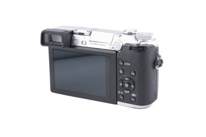 Panasonic Lumix DMC-GX7